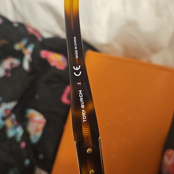 Tory Burch Sunglasses main image 5
